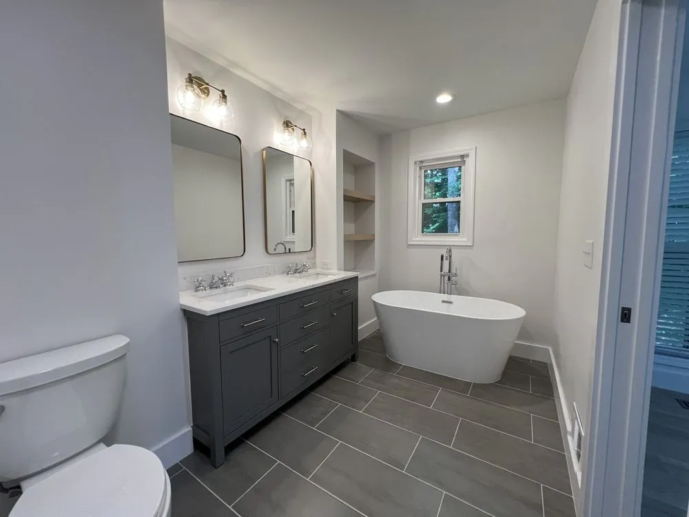 Slide of Romeros Quality Construction