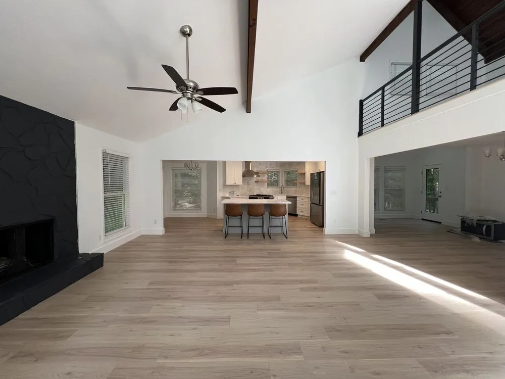 Slide of Romeros Quality Construction