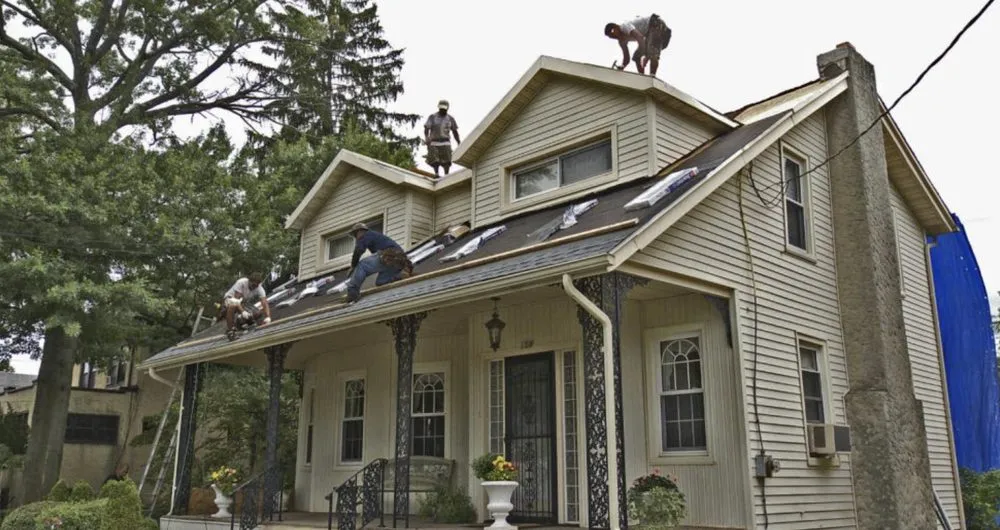 Slide of Romero's Roofing