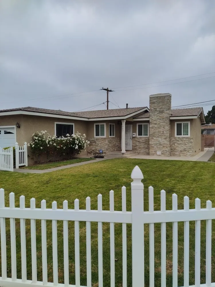 Slide of Ron Anderson Roofing