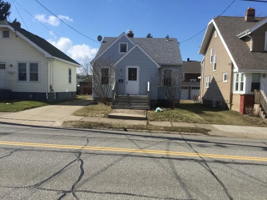 Slide of Ron Chapman Roofing