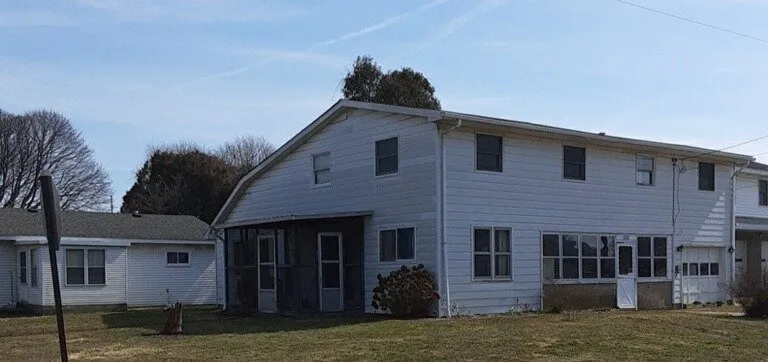 Slide of Ron Chapman Roofing