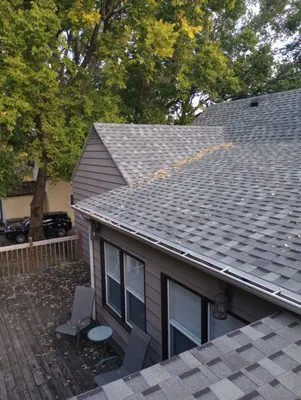 Ron De Young Roofing & Home Repair Logo