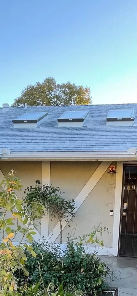 Slide of Ron Paveloff Roofing