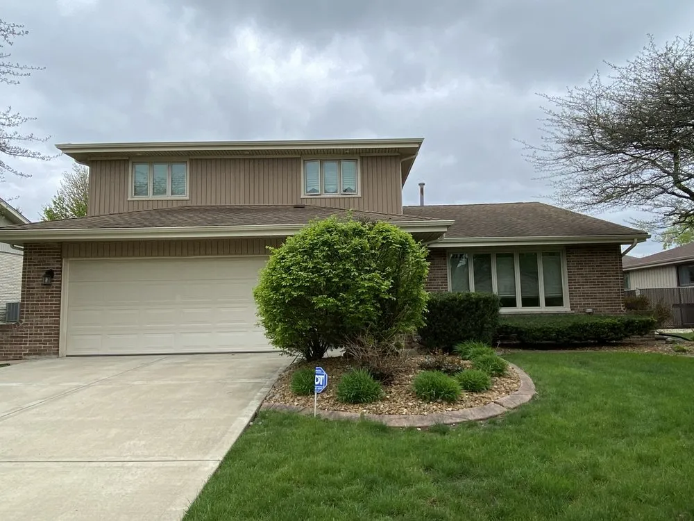 Slide of Ron Schabes Roofing