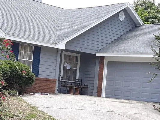 Ron West Roofing Logo