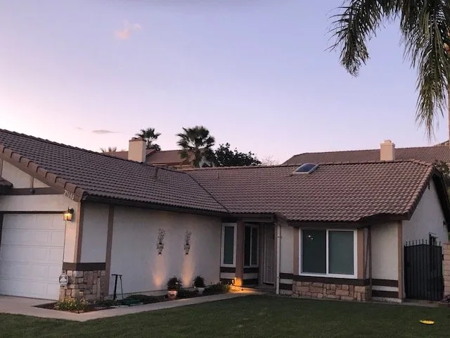 Slide of Ronstadt Roofing