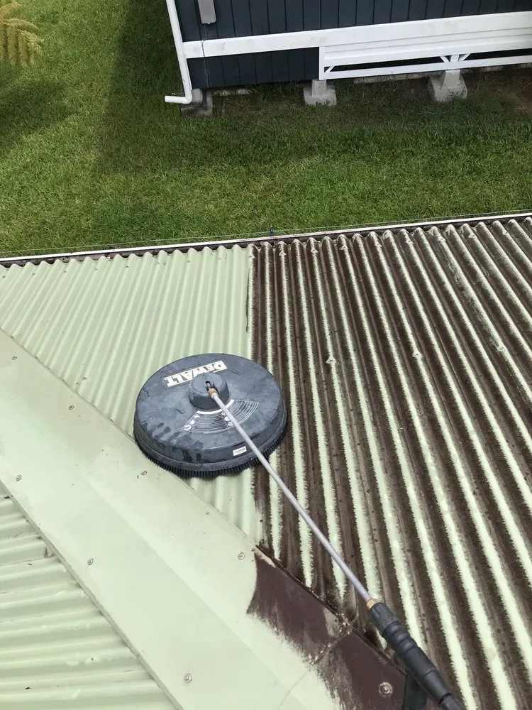 Slide of Roof 2 Tank