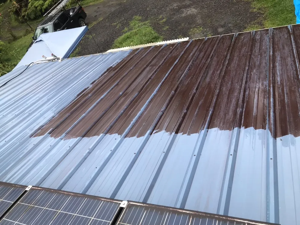 Slide of Roof 2 Tank