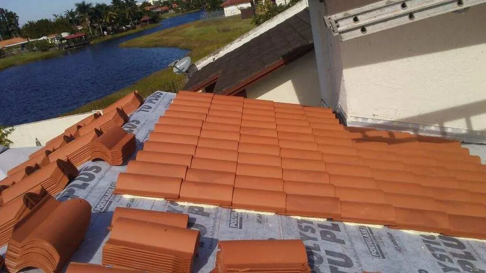 Slide of Roof 4 Less FL