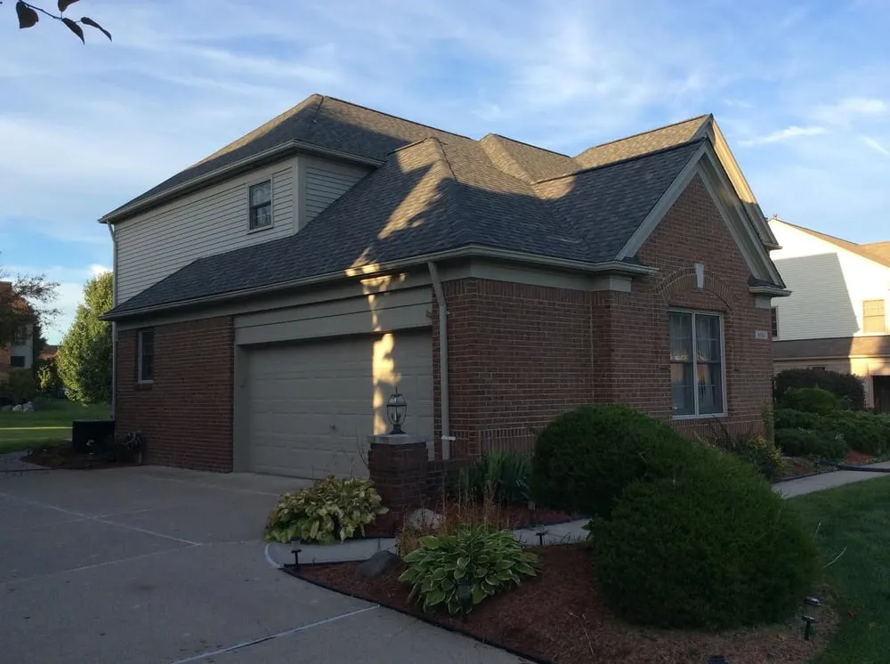 Slide of Roof Advance