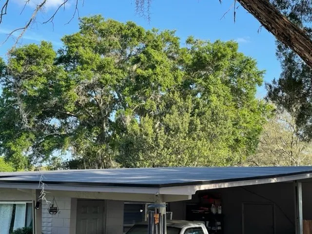 Slide of Roof Commander