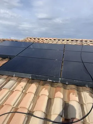 Roof Doctor Solar Panel Cleaning Logo