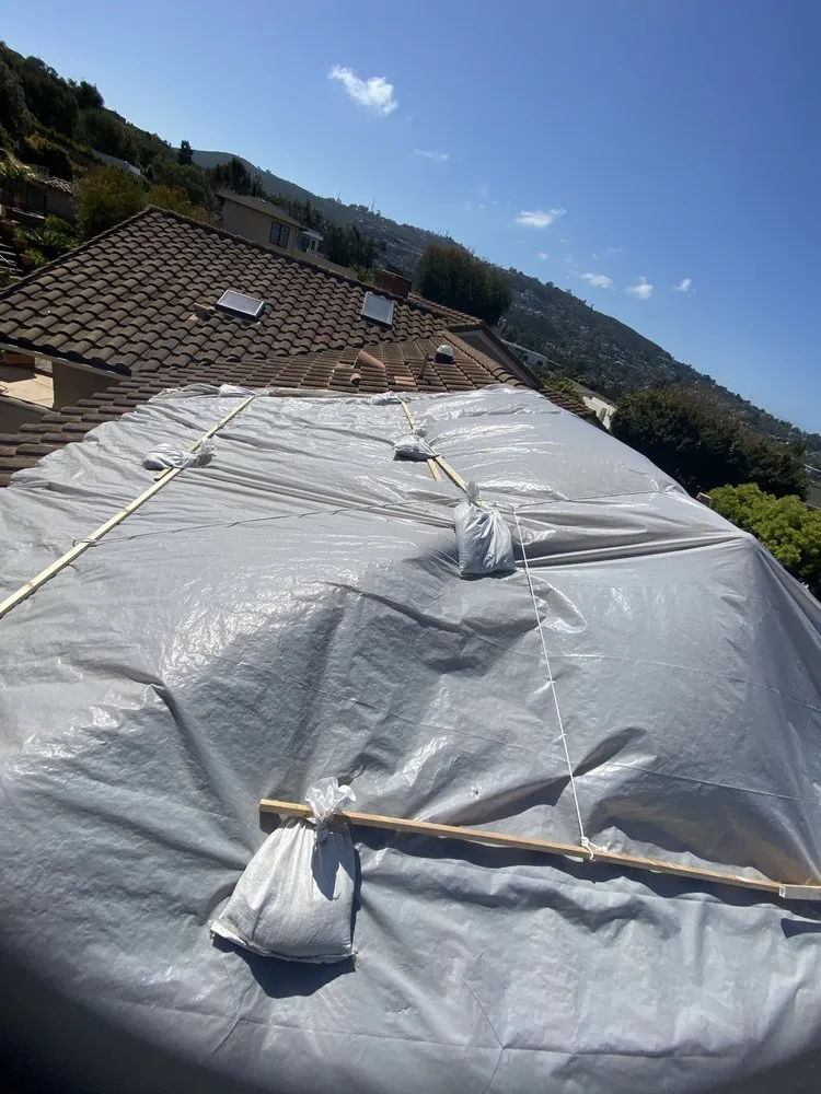 Slide of Roof Expert