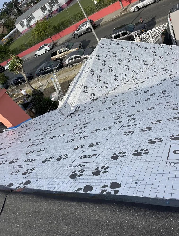 Slide of Roof Expert