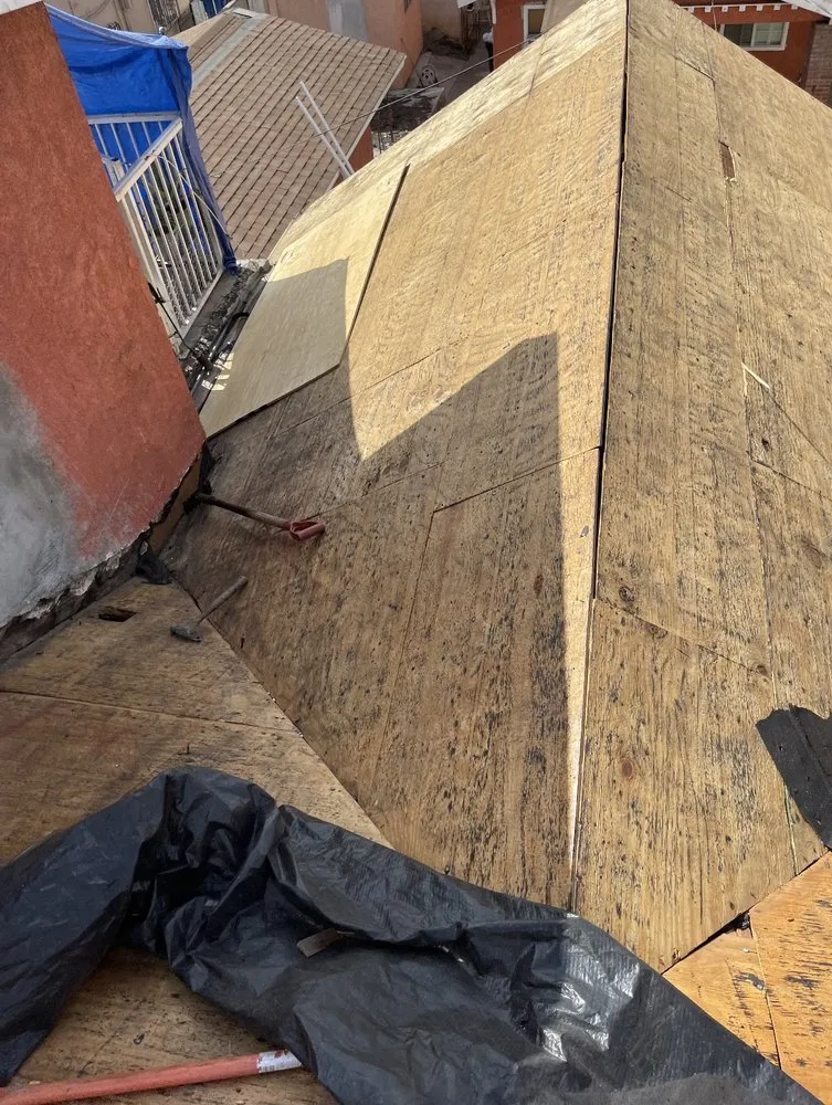 Slide of Roof Expert