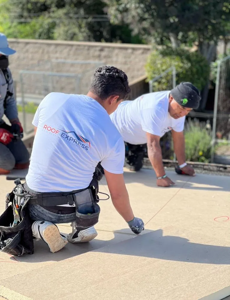 Slide of ROOF EXPRESS