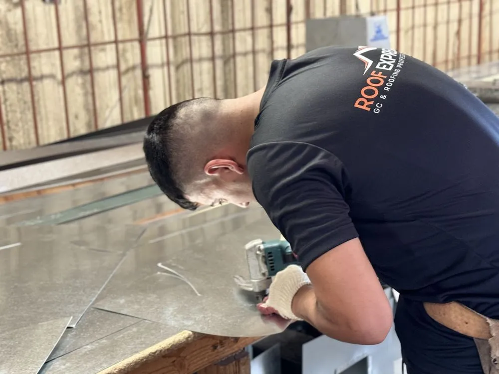 Slide of ROOF EXPRESS