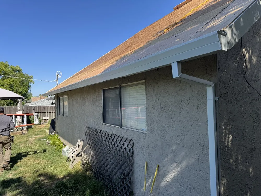 Slide of Roof Gutter Expert