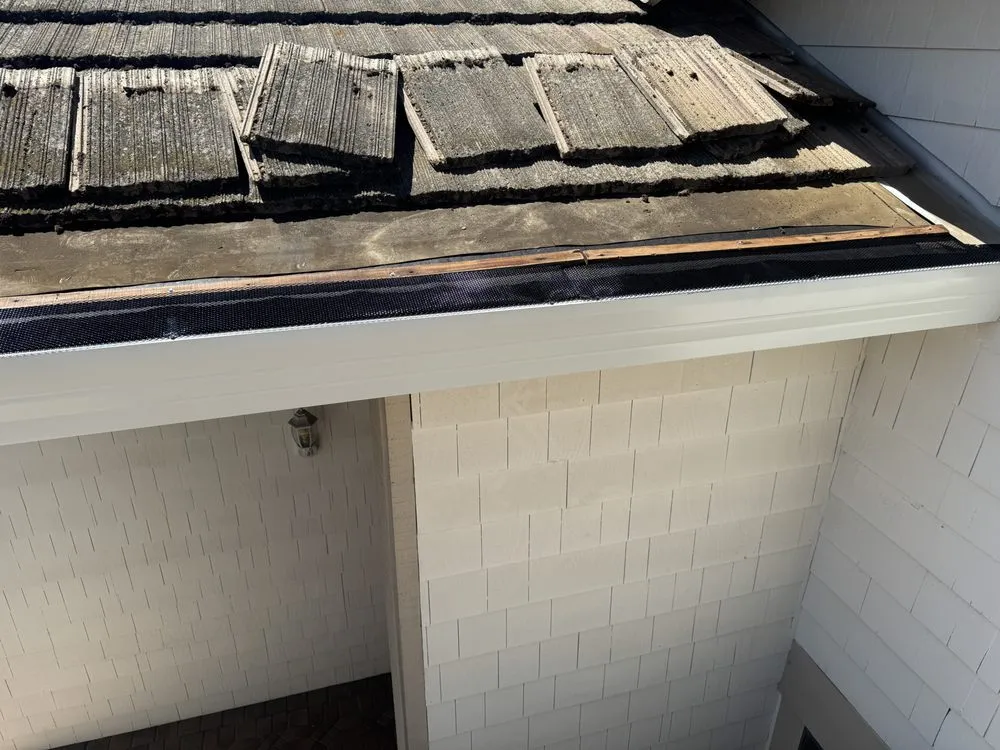 Slide of Roof Gutter Expert