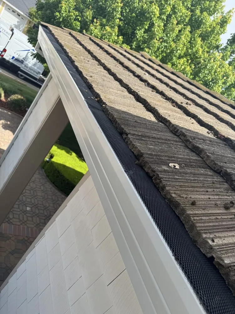 Slide of Roof Gutter Expert