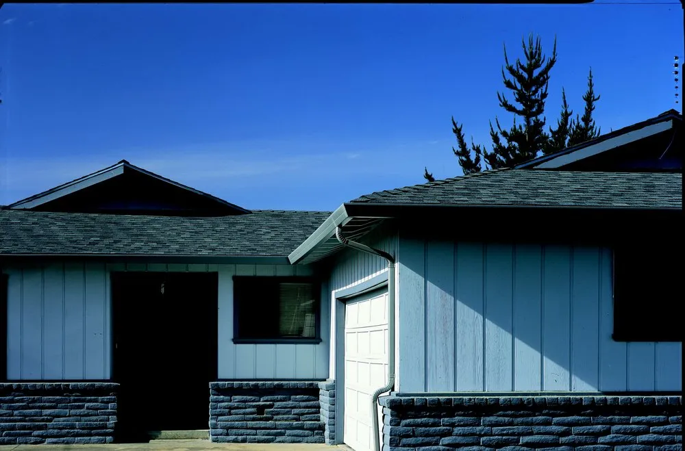 Slide of Roof Hunter