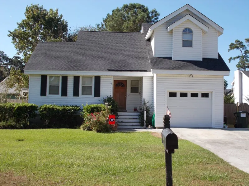 Slide of Roof Hunters