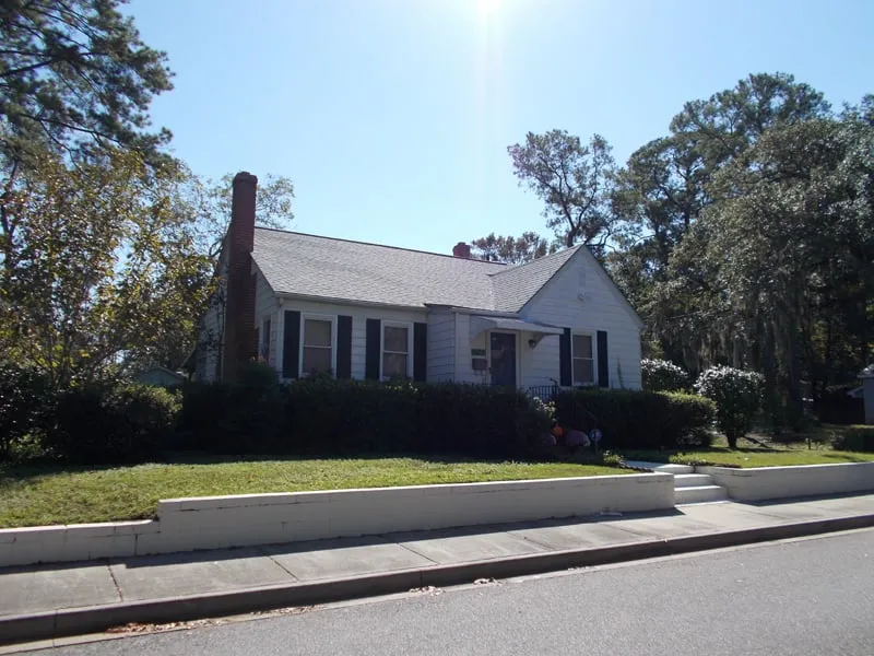 Slide of Roof Hunters
