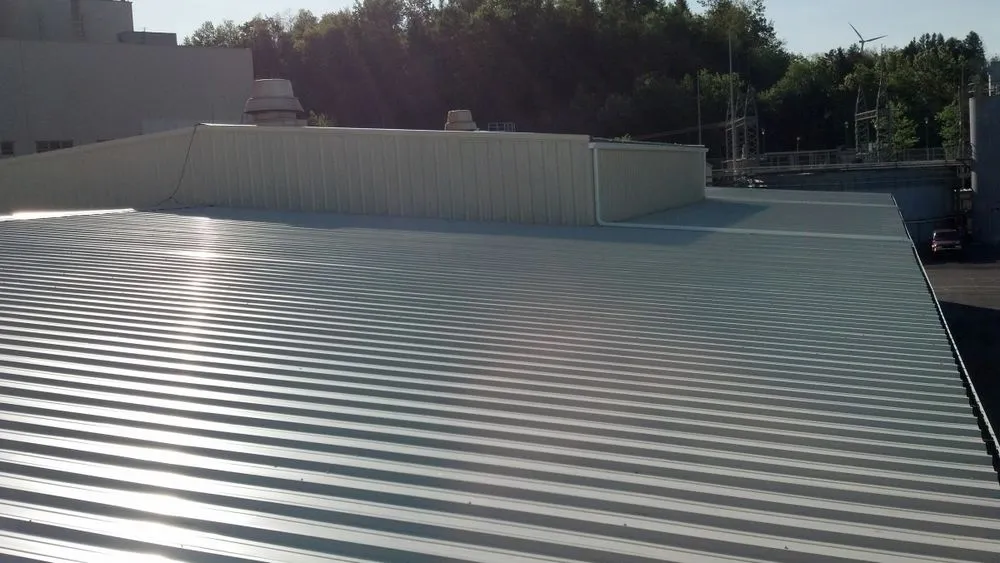 Slide of Roof Master Pro