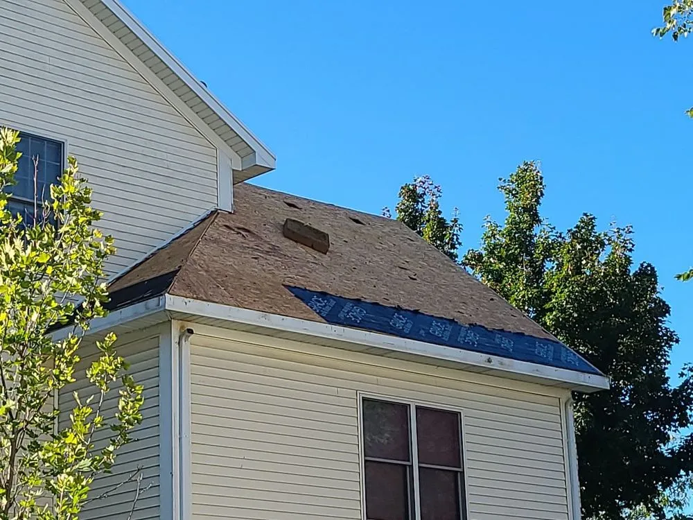 Slide of Roof-Masters and Master-Exteriors