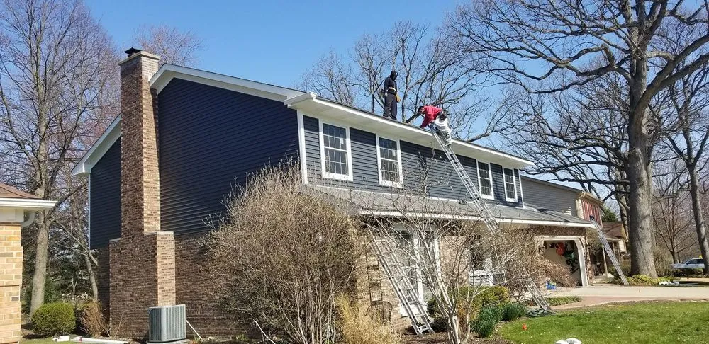 Slide of Roof-Masters and Master-Exteriors