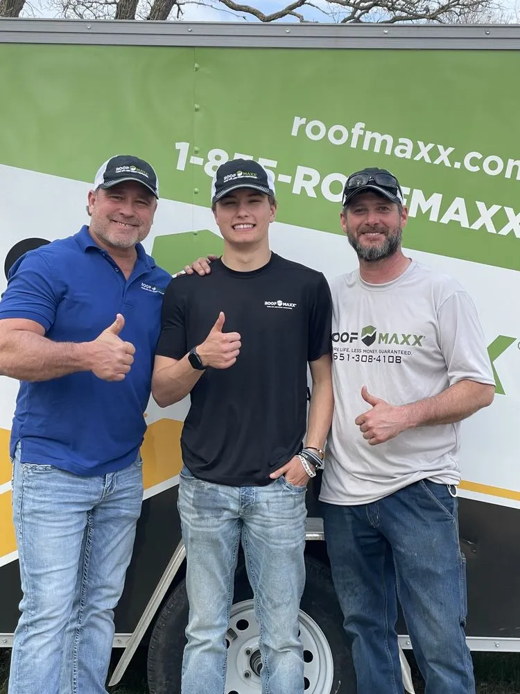 Slide of Roof Maxx - Woodbury