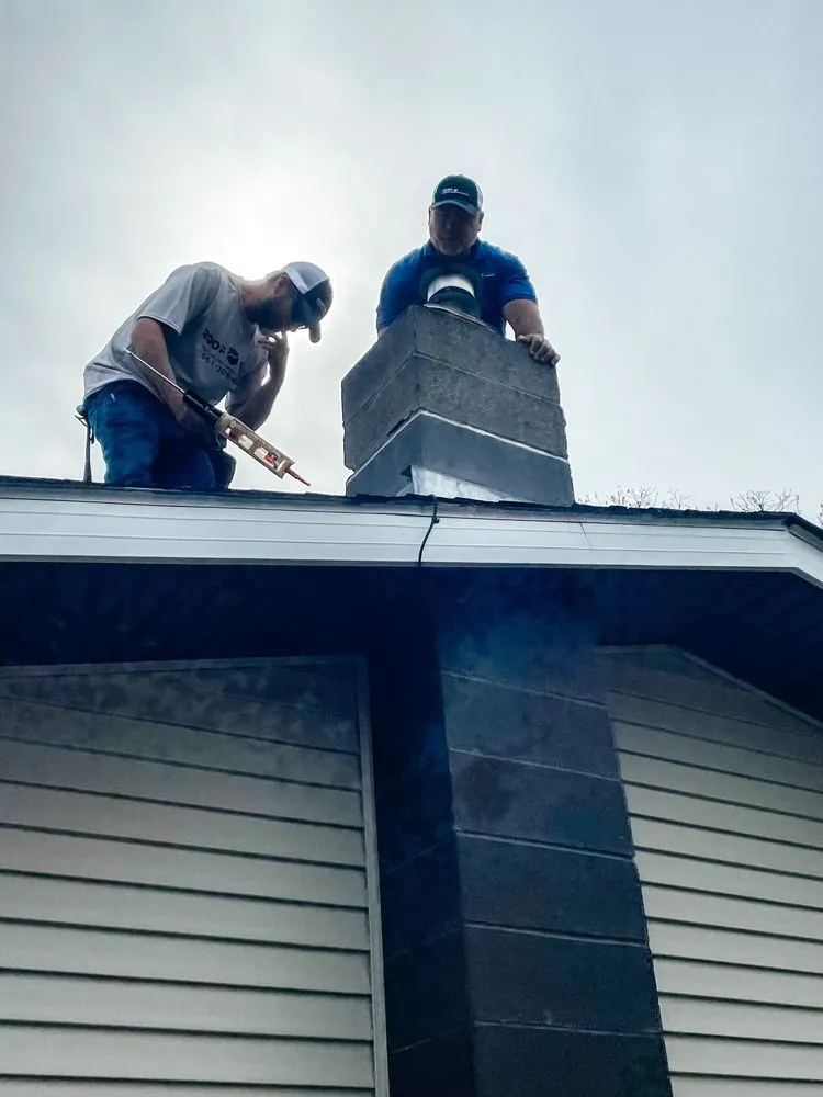 Slide of Roof Maxx - Woodbury