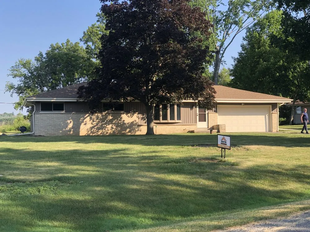 Slide of Roof Me Wisconsin