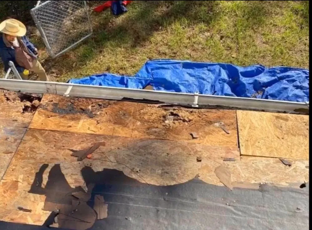 Slide of Roof Medics