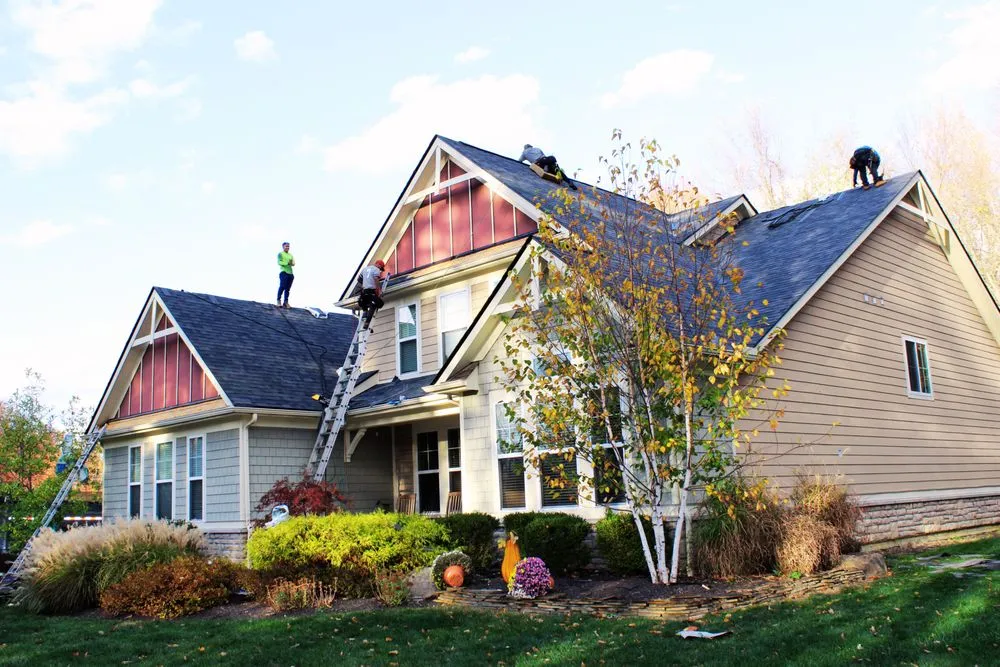 Top-rated shingle roofing service for fast service in Blacklick, OH by Roof Ohio