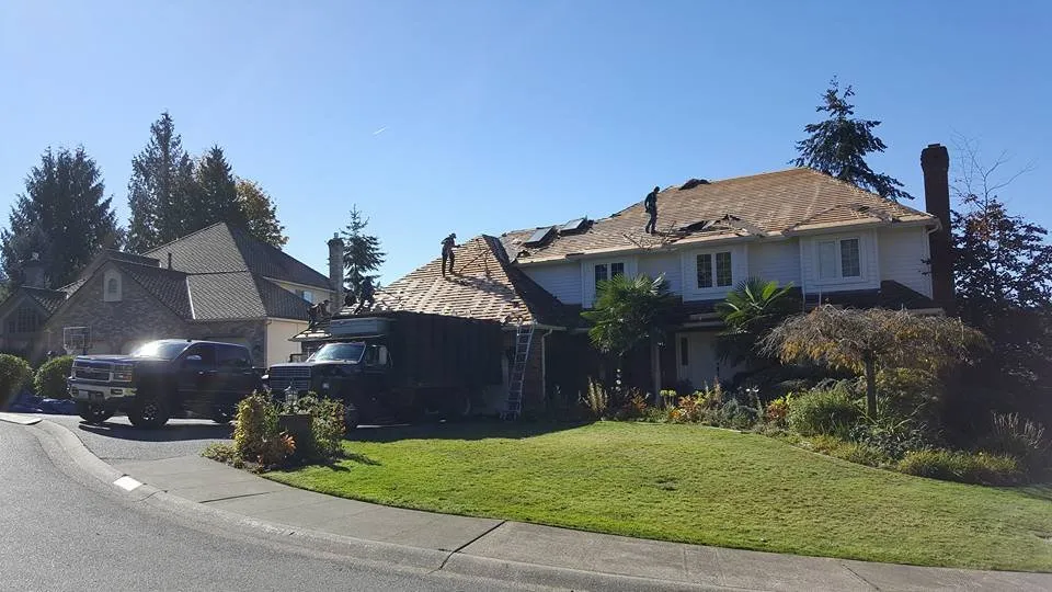 Slide of Roof Pros NW