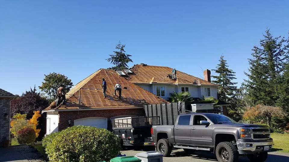 Slide of Roof Pros NW