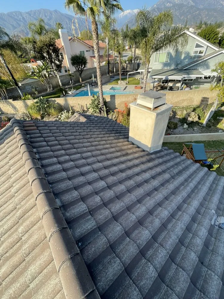 Slide of Roof Pros Rancho