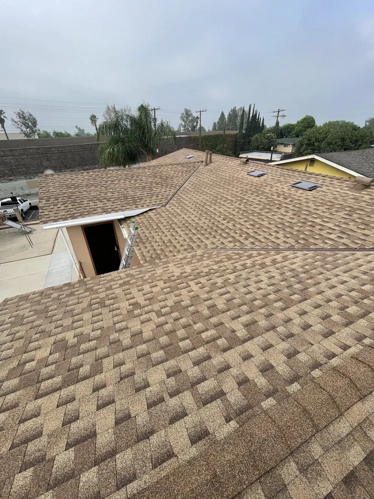 Slide of Roof Pros Rancho