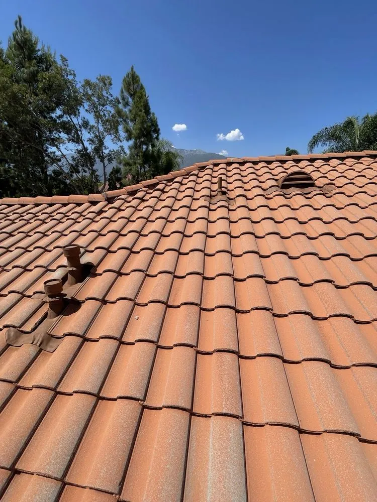 Slide of Roof Pros Rancho