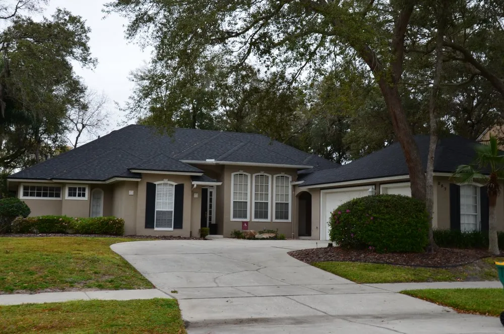 Slide of Roof Pros USA