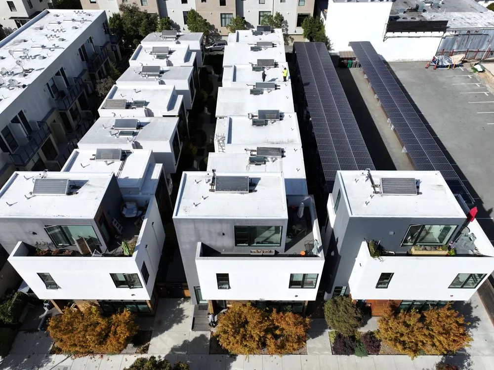 Slide of Roof Raiders