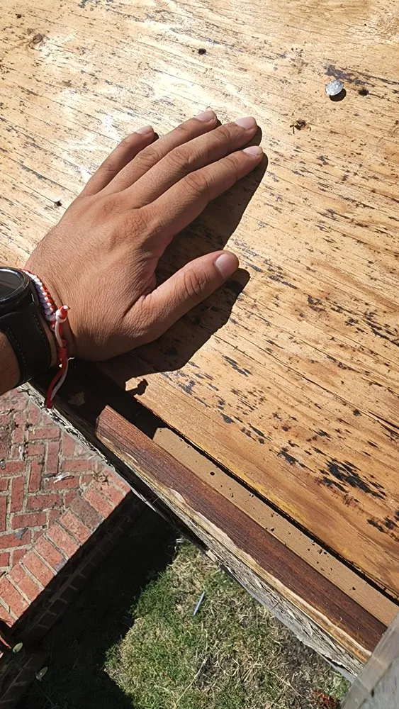 Slide of Roof Repair Expert