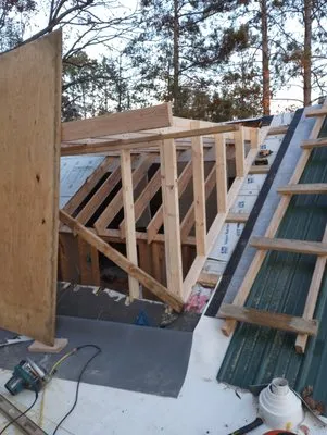 Roof Repair Masters Logo