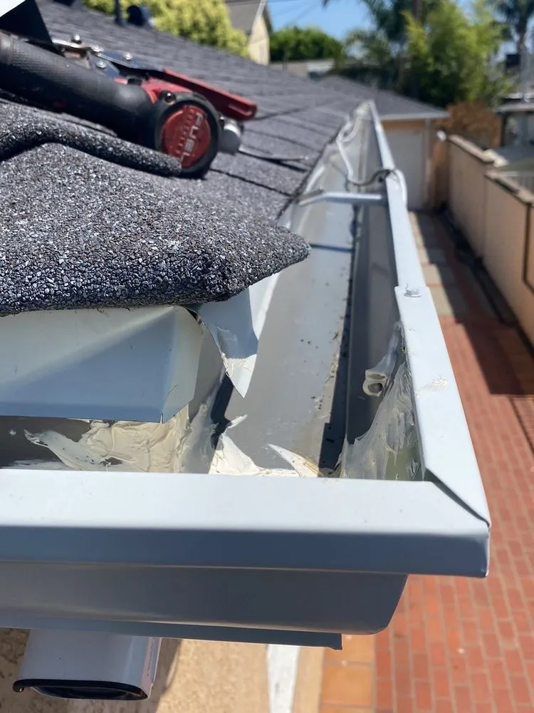 Slide of Roof Repair Specialist