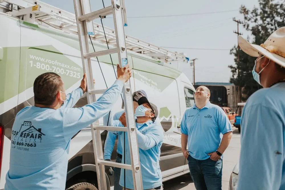 Slide of Roof Repair Specialist