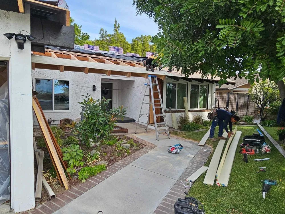 Trusted roof repair experts serving Valley Glen, CA - Roof Replacement