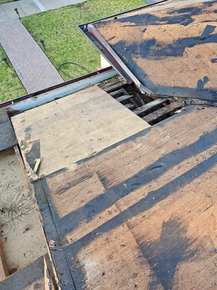 Reliable flat roof repair for residential properties in Valley Glen, CA by Roof Replacement