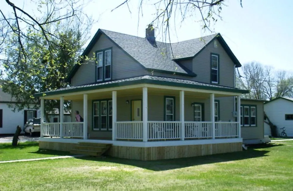 Slide of Roof Riders Roofing Company